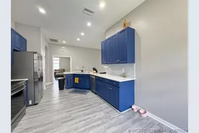 10868 Standing Stone Drive, Wimauma, FL 33598 - Photo 15