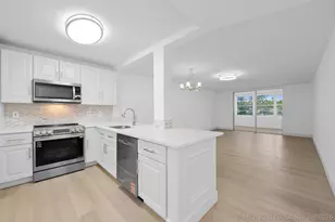 370 NW 76th Ave, Margate, FL 33063 - Photo 3