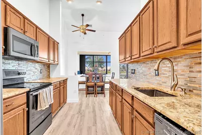 8099 Cassia Drive, Boynton Beach, FL 33472 - Photo 13