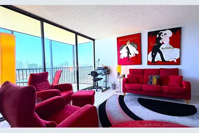 20335 W Country Club Drive #2408, Aventura, FL 33180 - Photo 9