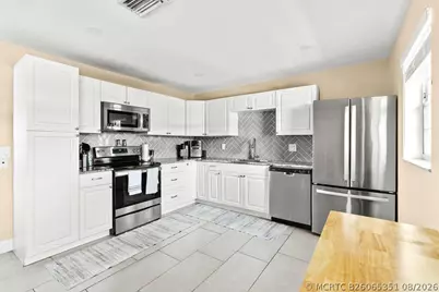 1102 Florence Road, Lantana, FL 33462 - Photo 5