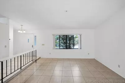 1646 SE Holiday Road, Port Saint Lucie, FL 34952 - Photo 9