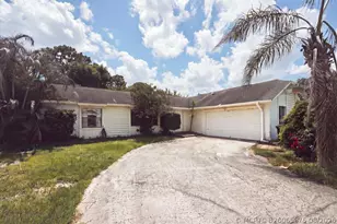 1646 SE Holiday Rd, Port Saint Lucie, FL 34952 - Photo 1