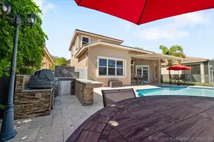 12390 NW 78th Manor, Parkland, FL 33076 - Photo 15