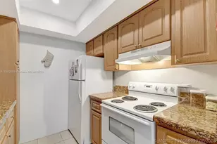 1213 SE 1st St, Fort Lauderdale, FL 33301 - Photo 13