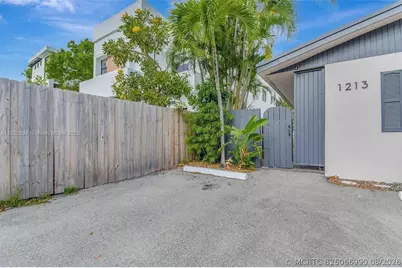 1213 SE 1st Street #1, Fort Lauderdale, FL 33301 - Photo 3