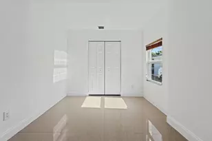 1880 NW 65th St, Miami, FL 33147 - Photo 13