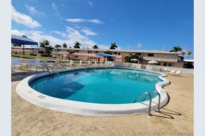 815 SW 10th Terrace #17V, Hallandale Beach, FL 33009 - Photo 15