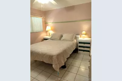815 SW 10th Terrace #17V, Hallandale Beach, FL 33009 - Photo 11