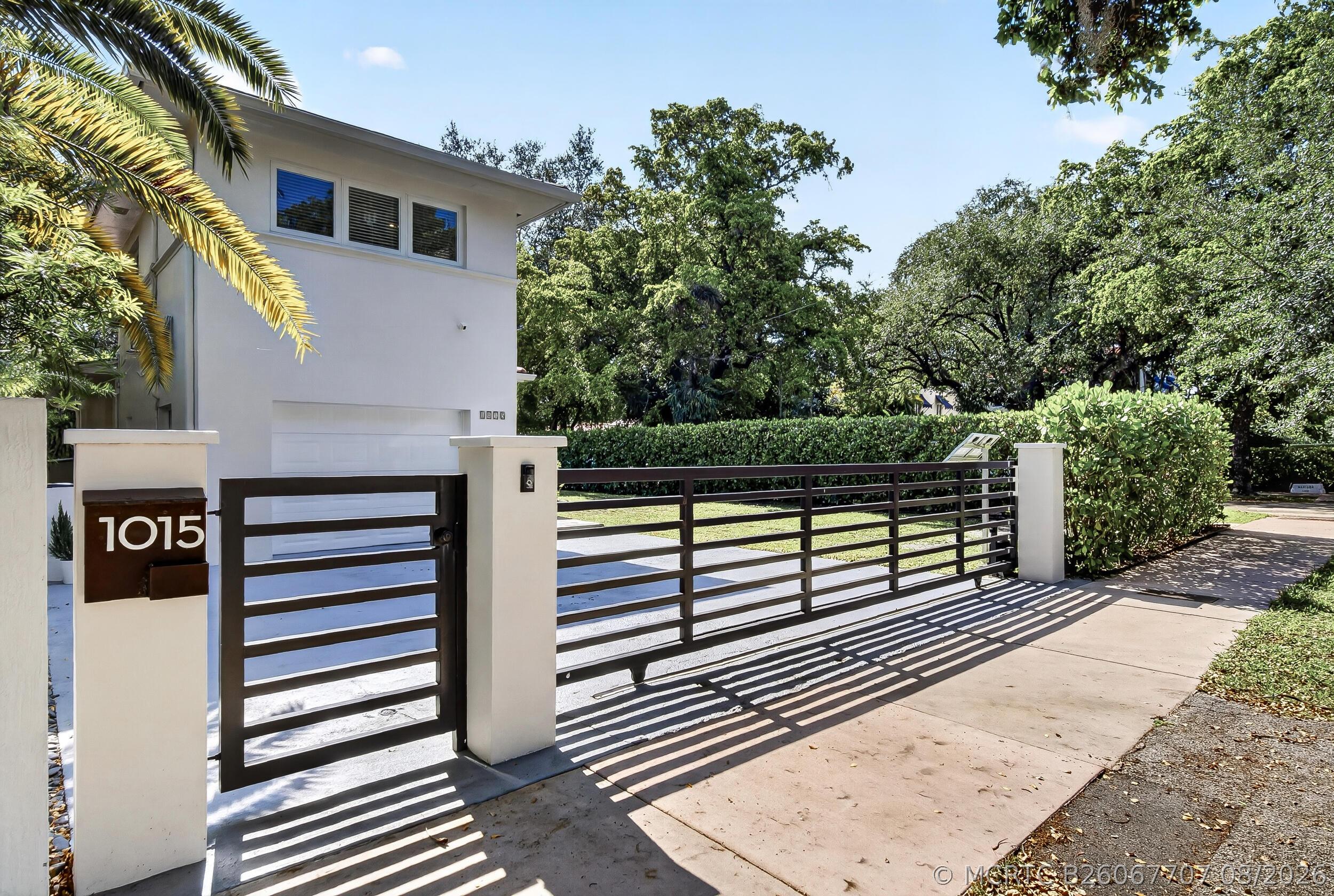 1015 Madrid St - 1015 Madrid St, Coral Gables, FL 33134 Luxury Property | Jose Angel Pina