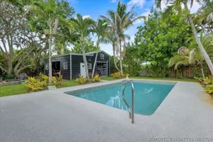 2488 NW South Manor Ave, Stuart, FL 34994 - Photo 1