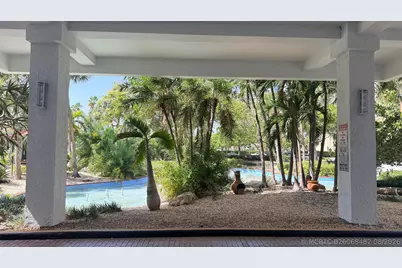 210 174th Street #1901, Sunny Isles Beach, FL 33160 - Photo 29
