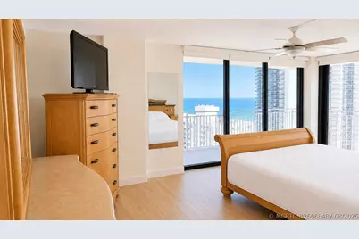 210 174th Street #1901, Sunny Isles Beach, FL 33160 - Photo 11