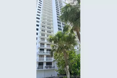 210 174th Street #1901, Sunny Isles Beach, FL 33160 - Photo 31