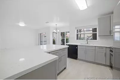 1378 SW 180th Avenue, Pembroke Pines, FL 33029 - Photo 5