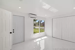 1530 NW 18th Ct, Fort Lauderdale, FL 33311 - Photo 13