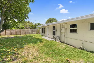 1530 NW 18th Court, Fort Lauderdale, FL 33311 - Photo 25