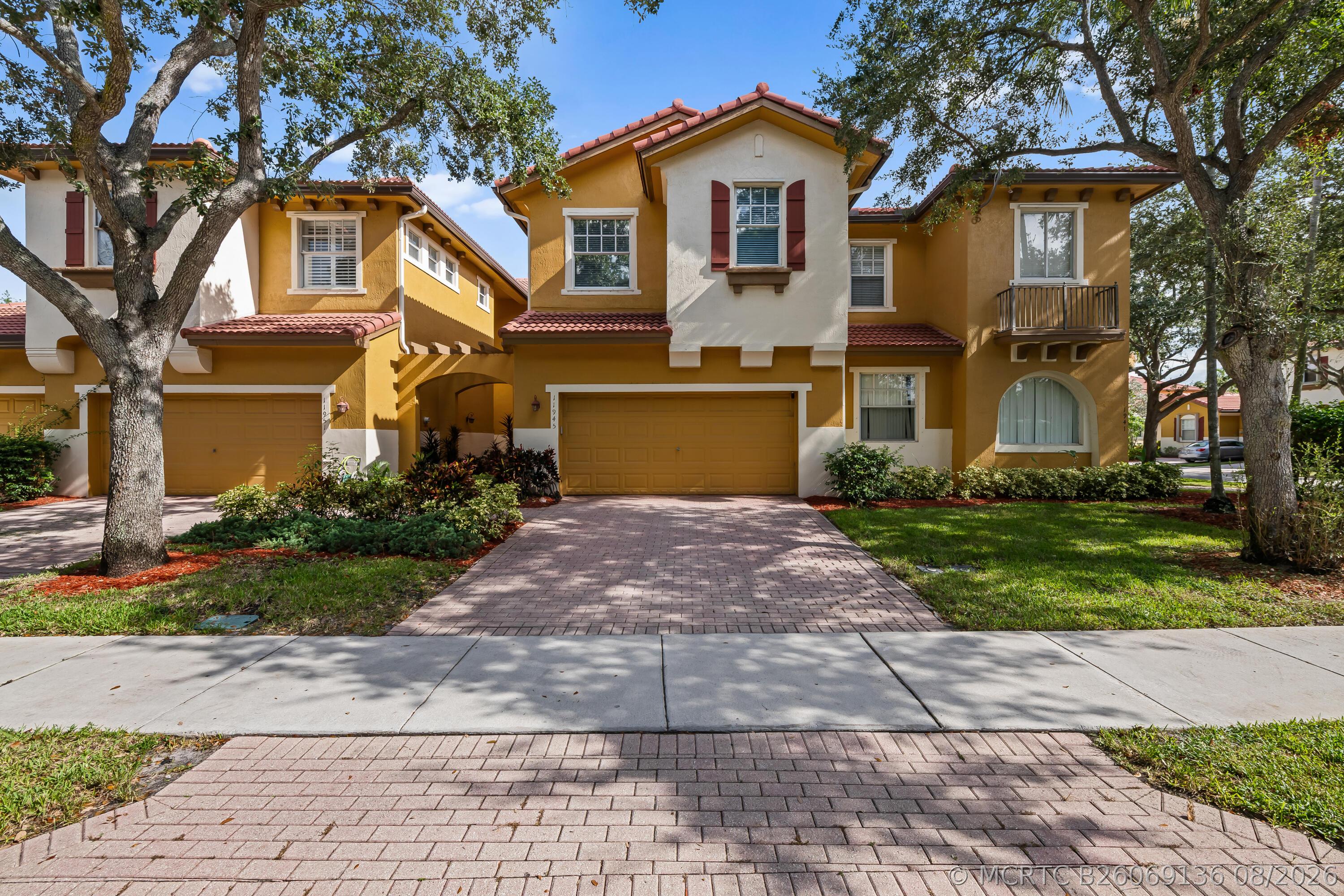 11945 NW 57th Manor - 11945 NW 57th Manor, Coral Springs, FL 33076 Luxury Property | Jose Angel Pina