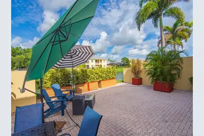 4555 Bridgepointe Way #126, Vero Beach, FL 32967 - Photo 3