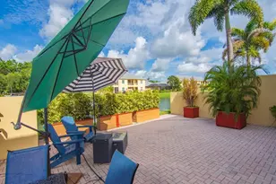 4555 Bridgepointe Way, Vero Beach, FL 32967 - Photo 3
