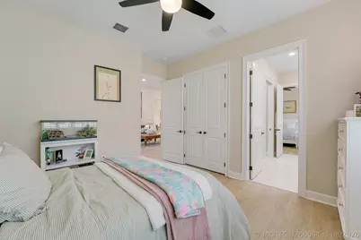 15187 Wildwood Circle, Loxahatchee, FL 33470 - Photo 17