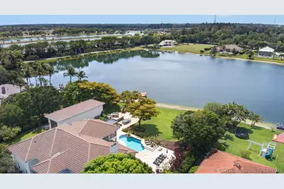 8704 Wendy Lane E, West Palm Beach, FL 33411 - Photo 99