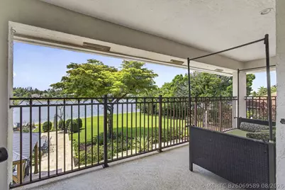 8704 Wendy Lane E, West Palm Beach, FL 33411 - Photo 45