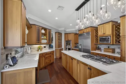 8704 Wendy Lane E, West Palm Beach, FL 33411 - Photo 27