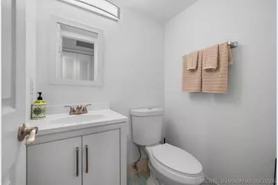 413 Southampton A, West Palm Beach, FL 33417 - Photo 7