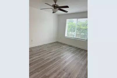 819 Villa Circle, Boynton Beach, FL 33435 - Photo 5