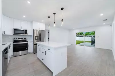 6335 Southgate Boulevard, Margate, FL 33068 - Photo 7