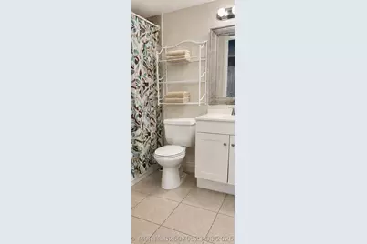 405 Meadows Circle #405, Boynton Beach, FL 33436 - Photo 11