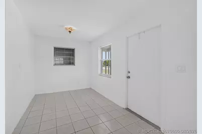 304 Cypress Drive, Lake Park, FL 33403 - Photo 7
