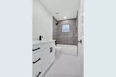 386 NW 40th Terrace, Deerfield Beach, FL 33442 - Photo 31