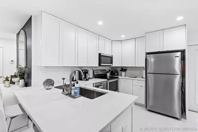 1621 NE 1st Avenue, Pompano Beach, FL 33060 - Photo 5