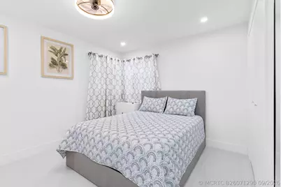 1621 NE 1st Avenue, Pompano Beach, FL 33060 - Photo 11