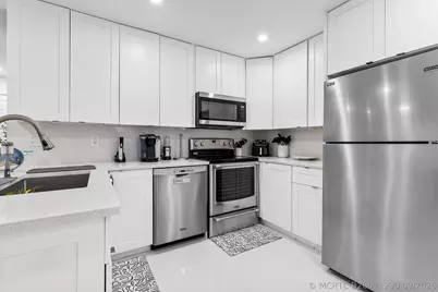 1621 NE 1st Avenue, Pompano Beach, FL 33060 - Photo 19