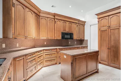 17595 Bocaire Place, Boca Raton, FL 33487 - Photo 13