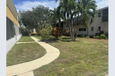 11 SW 4th Avenue #1, Boca Raton, FL 33432 - Photo 1