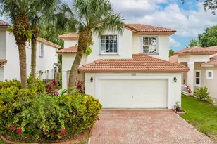 6242 NW 38th Dr, Coral Springs, FL 33067 - Photo 3