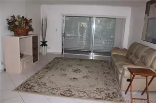 3571 Inverrary Dr, Lauderhill, FL 33319 - Photo 9