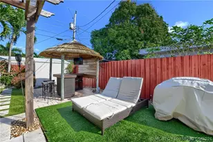331 SE 4th St, Deerfield Beach, FL 33441 - Photo 33