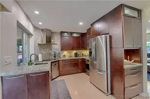 331 SE 4th St, Deerfield Beach, FL 33441 - Photo 11