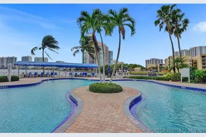 3530 Mystic Pointe Drive #910, Aventura, FL 33180 - Photo 21