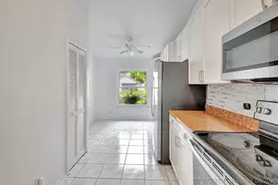 5105 Arbor Glen Cir, Lake Worth, FL 33463 - Photo 5