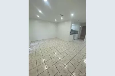 4021 NW 30th Terrace #3, Lauderdale Lakes, FL 33309 - Photo 5