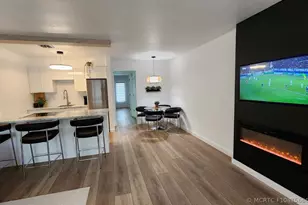 1015 SW 11th Ave, Hallandale Beach, FL 33009 - Photo 15