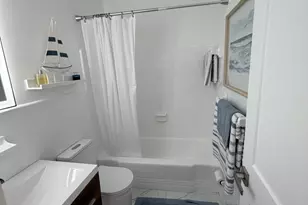 1015 SW 11th Ave, Hallandale Beach, FL 33009 - Photo 21