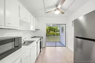 7360 NW 1st St, Margate, FL 33063 - Photo 31