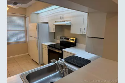 571 SW 142nd Avenue #413-O, Pembroke Pines, FL 33027 - Photo 5
